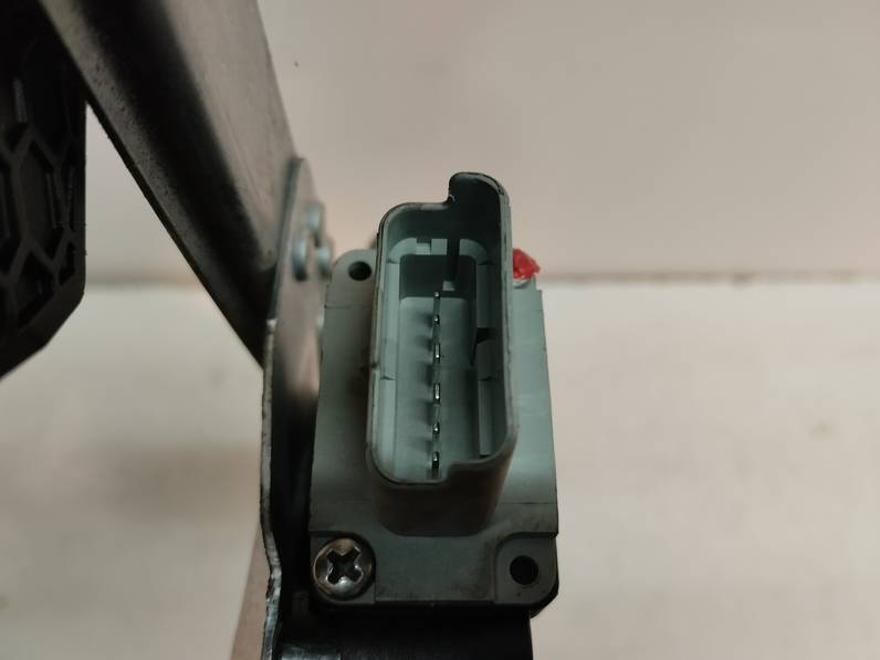 ELEVALUNAS DELANTERO IZQUIERDO DACIA SANDERO 2019 0.9 TCE (90 CV)