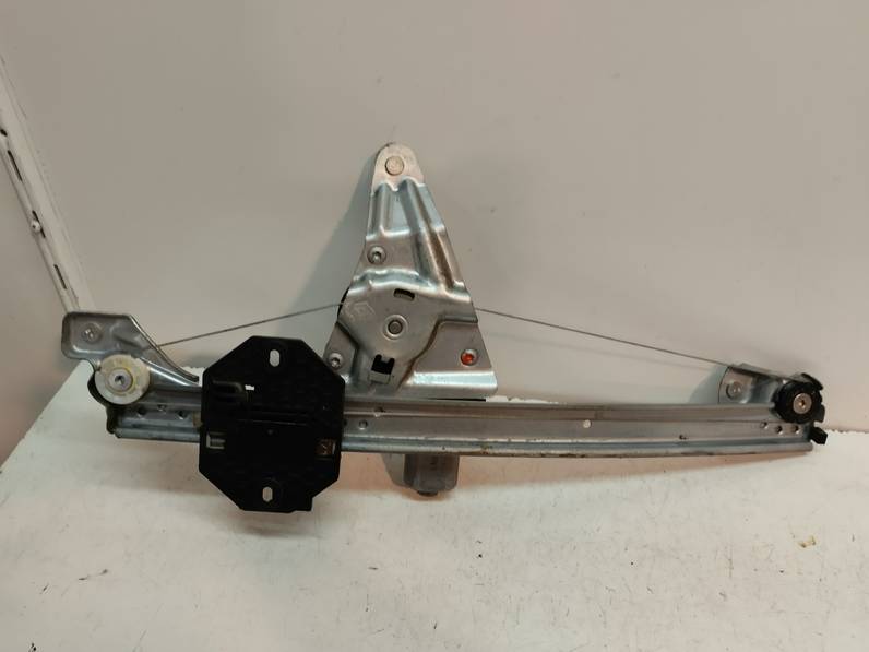 ELEVALUNAS TRASERO IZQUIERDO DACIA SANDERO 2019 0.9 TCE (90 CV)