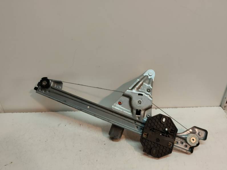 ELEVALUNAS TRASERO DERECHO DACIA SANDERO 2019 0.9 TCE (90 CV)