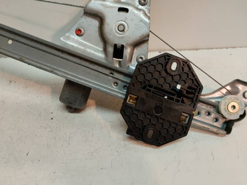 ELEVALUNAS TRASERO DERECHO DACIA SANDERO 2019 0.9 TCE (90 CV)