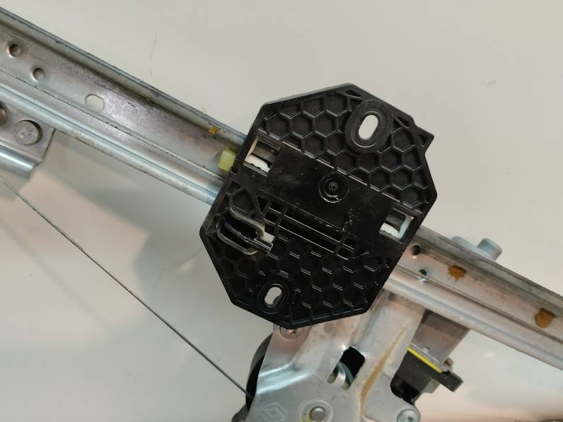 ELEVALUNAS DELANTERO DERECHO DACIA SANDERO 2019 0.9 TCE (90 CV)