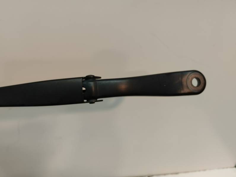 BRAZO LIMPIA DELANTERO DERECHO DACIA SANDERO 2019 0.9 TCE (90 CV)