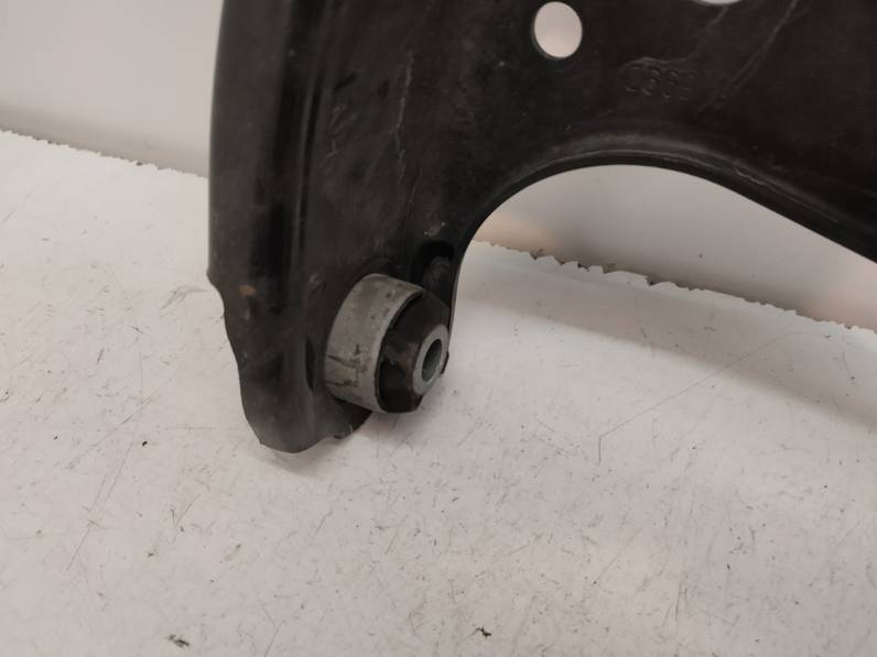 BRAZO SUSPENSION INFERIOR DELANTERO DERECHO DACIA SANDERO 2019 0.9 TCE (90 CV)