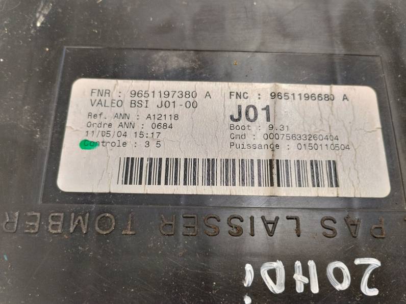 CAJA RELES FUSIBLES CITROEN C5 BERLINA 2004 2.0 HDI (109 CV)