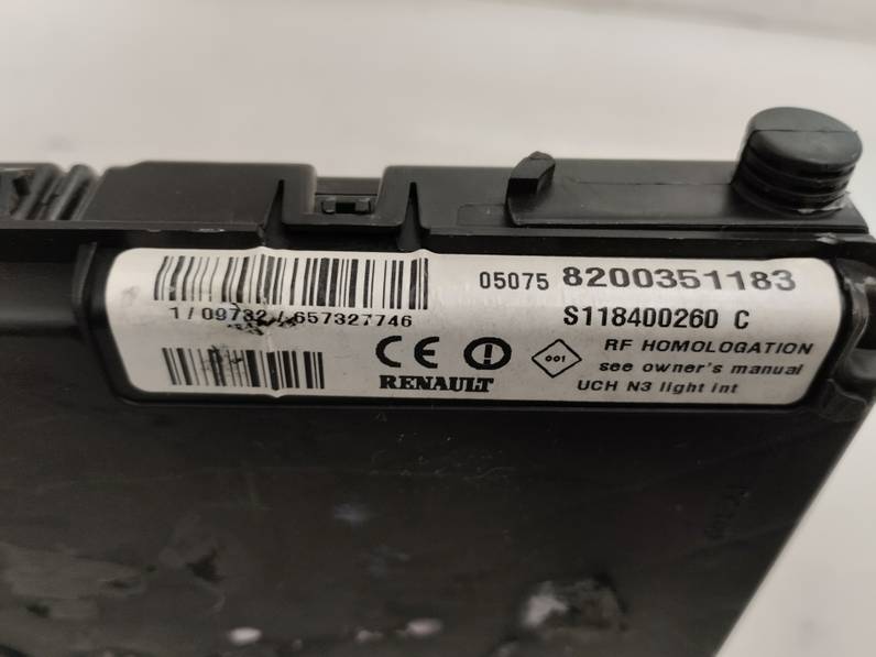 CAJA RELES FUSIBLES RENAULT MEGANE II COUPE CABRIO 2005 1.9 DCI D (120 CV)