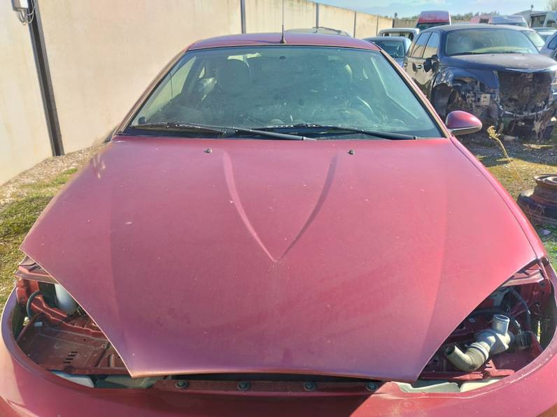 CAPOT FORD COUGAR 2000