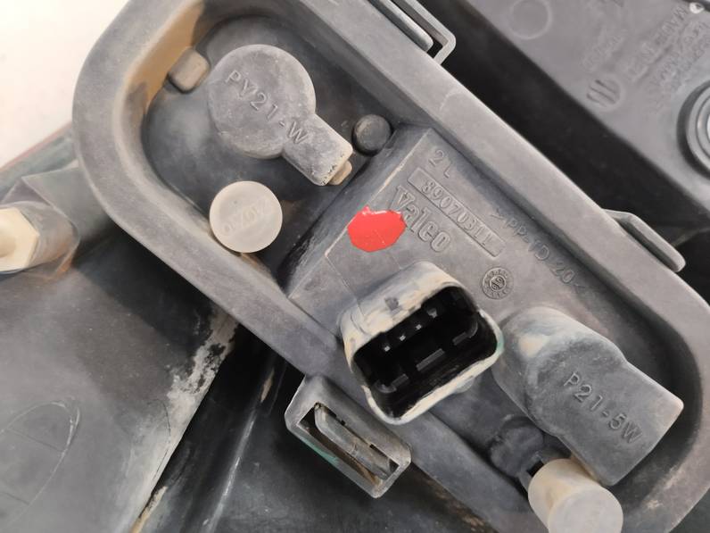 PILOTO TRASERO IZQUIERDO NISSAN QASHQAI 2008 2.0 DCI TURBODIESEL (150 CV)