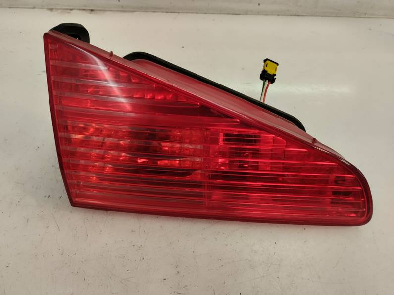 PILOTO TRASERO IZQUIERDO INTERIOR PEUGEOT 607 2005 2.7 HDI FAP (204 CV)