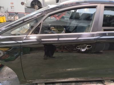 PUERTA DELANTERA IZQUIERDA KIA CARENS 2015 1.7 CRDI (116 CV)