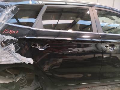 PUERTA TRASERA DERECHA KIA CARENS 2015 1.7 CRDI (116 CV)