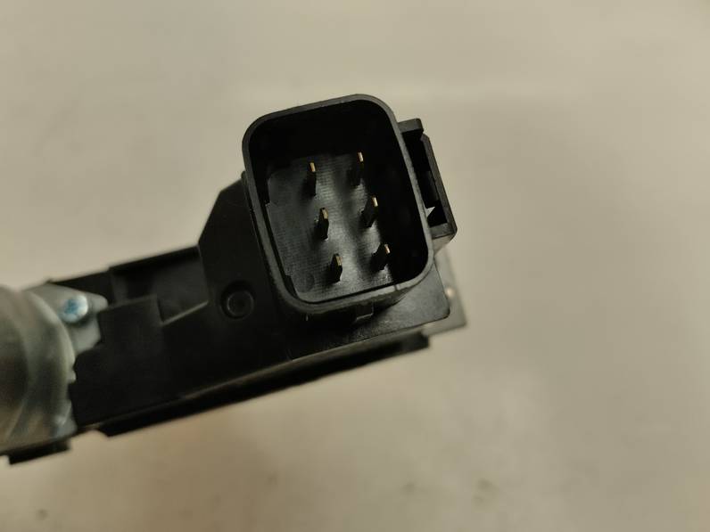 MOTOR ELEVALUNAS TRASERO IZQUIERDO KIA CARENS 2015 1.7 CRDI (116 CV)