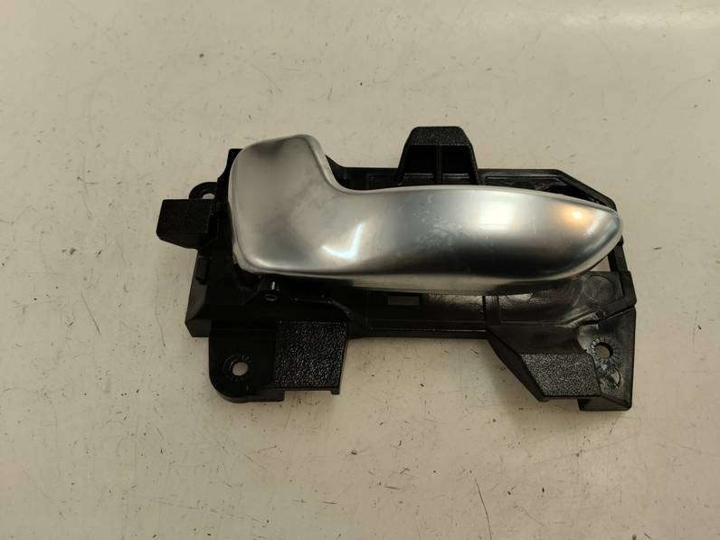 MANETA INTERIOR DELANTERA IZQUIERDA KIA CARENS 2015 1.7 CRDI (116 CV)