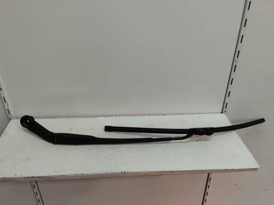 BRAZO LIMPIA DELANTERO DERECHO KIA CARENS 2015 1.7 CRDI (116 CV)