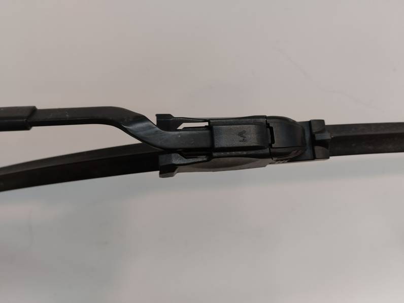 BRAZO LIMPIA DELANTERO IZQUIERDO KIA CARENS 2015 1.7 CRDI (116 CV)