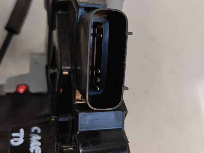 CERRADURA PUERTA TRASERA DERECHA KIA CARENS 2015 1.7 CRDI (116 CV)