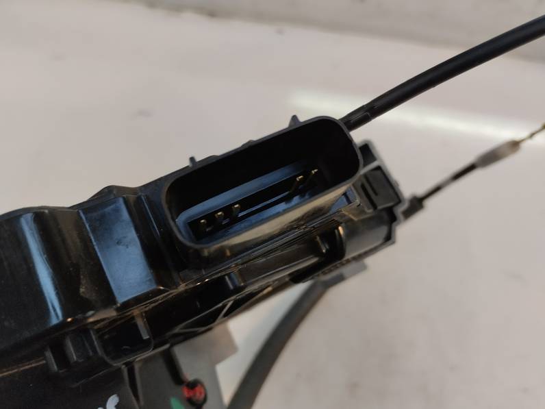 CERRADURA PUERTA TRASERA IZQUIERDA KIA CARENS 2015 1.7 CRDI (116 CV)