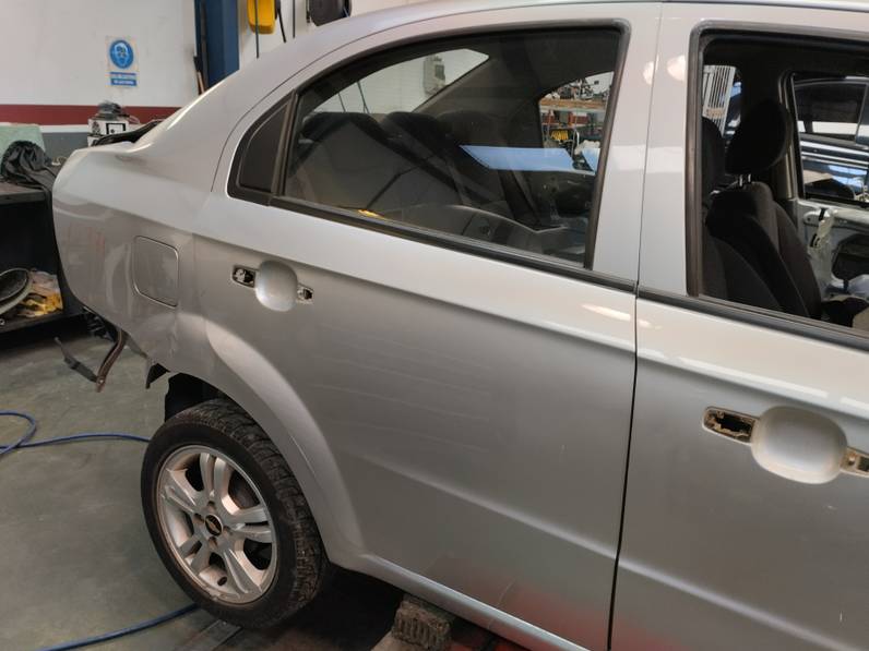PUERTA TRASERA DERECHA CHEVROLET AVEO 2011 1.4 (101 CV)