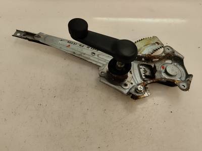 ELEVALUNAS TRASERO DERECHO NISSAN MICRA 2016 1.2 (80 CV)