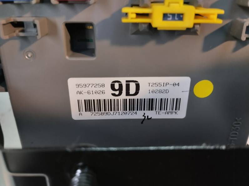 CAJA RELES FUSIBLES CHEVROLET AVEO 2011 1.4 (101 CV)