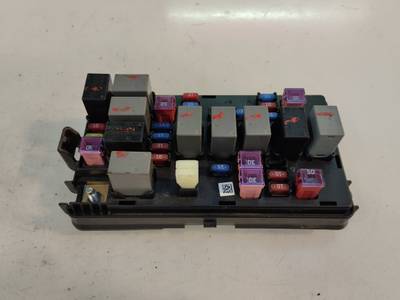 CAJA RELES FUSIBLES CHEVROLET AVEO 2011 1.4 (101 CV)