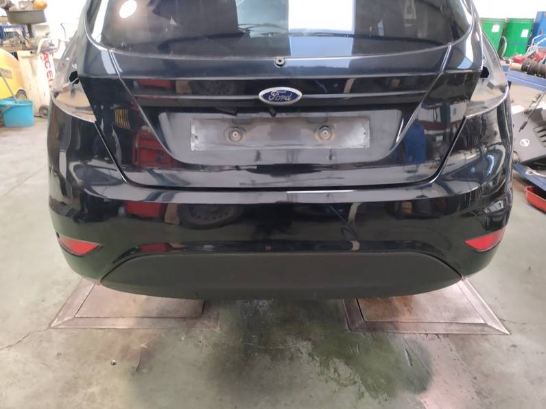 PARAGOLPES TRASERO FORD FIESTA 2010 1.6 TDCI (95 CV)