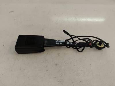 CINTURON SEGURIDAD DELANTERO DERECHO FORD FIESTA 2010 1.6 TDCI (95 CV)