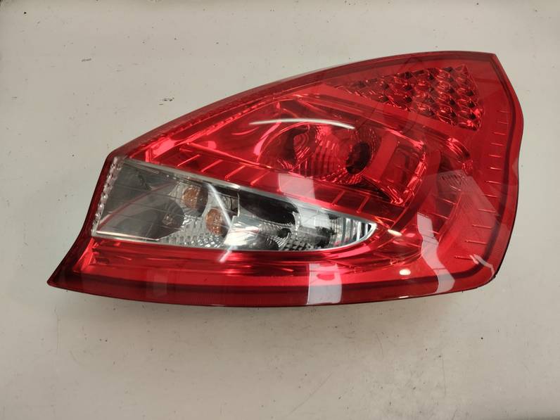 PILOTO TRASERO DERECHO FORD FIESTA 2010 1.6 TDCI (95 CV)