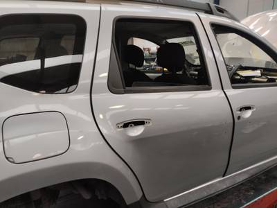 PUERTA TRASERA DERECHA DACIA DUSTER 2016 1.5 DCI D FAP (109 CV)