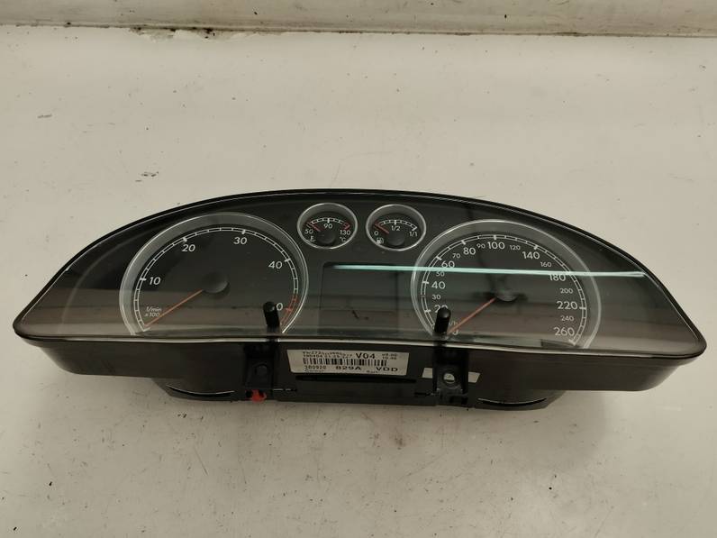 CUADRO INSTRUMENTOS VOLKSWAGEN PASSAT BERLINA 2004 1.9 TDI (131 CV)