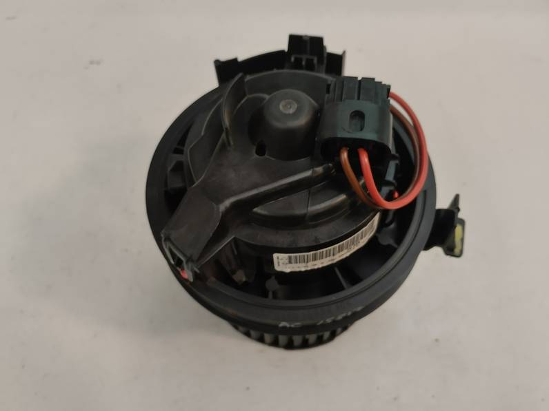 MOTOR CALEFACCION DACIA DUSTER 2016 1.5 DCI D FAP (109 CV)