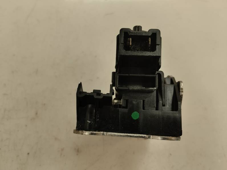 CERRADURA PUERTA TRASERA DERECHA DACIA DUSTER 2016 1.5 DCI D FAP (109 CV)