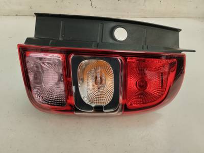 PILOTO TRASERO DERECHO DACIA DUSTER 2016 1.5 DCI D FAP (109 CV)