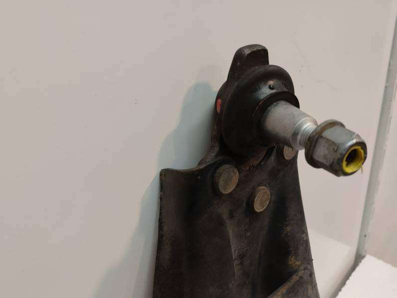 BRAZO SUSPENSION INFERIOR DELANTERO IZQUIERDO DACIA DUSTER 2016 1.5 DCI D FAP (109 CV)