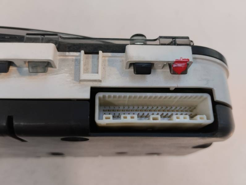 CUADRO INSTRUMENTOS TOYOTA COROLLA VERSO 2007 2.2 TURBODIESEL (136 CV)