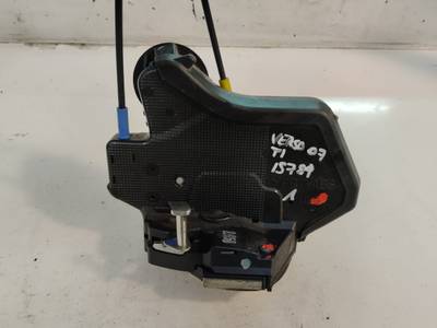 CERRADURA PUERTA TRASERA DERECHA TOYOTA COROLLA VERSO 2007 2.2 TURBODIESEL (136 CV)