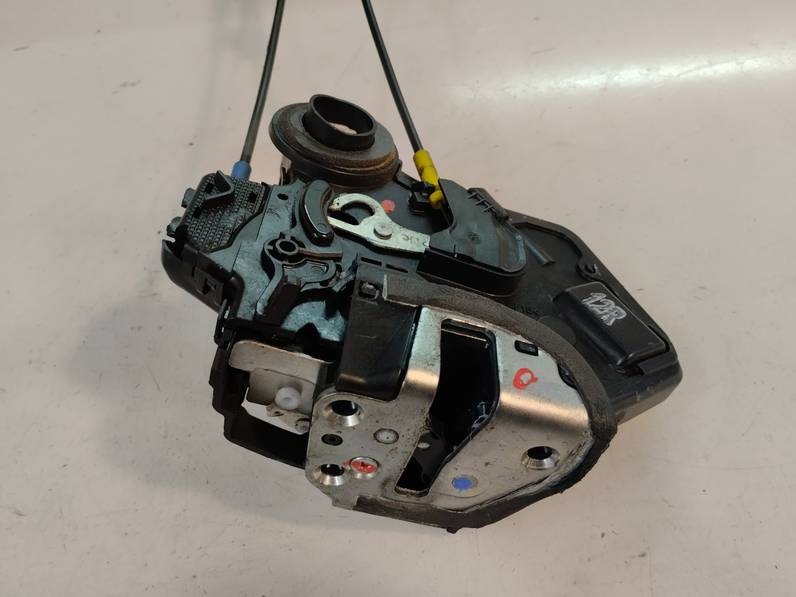 CERRADURA PUERTA TRASERA DERECHA TOYOTA COROLLA VERSO 2007 2.2 TURBODIESEL (136 CV)