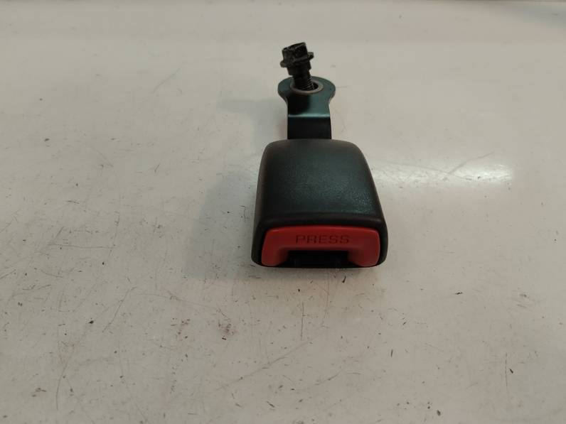 CINTURON SEGURIDAD TRASERO DERECHO TOYOTA COROLLA VERSO 2007 2.2 TURBODIESEL (136 CV)