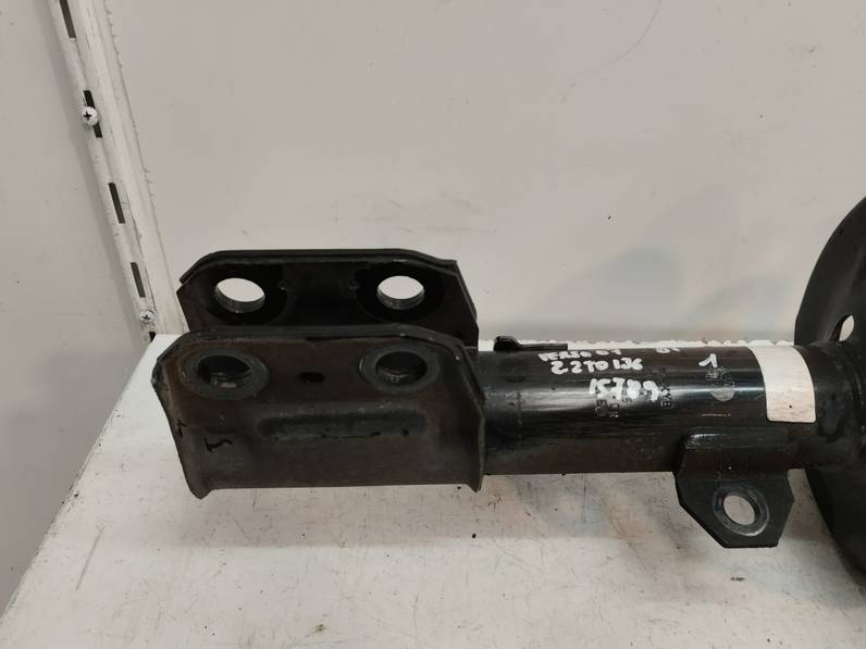 AMORTIGUADOR DELANTERO IZQUIERDO TOYOTA COROLLA VERSO 2007 2.2 TURBODIESEL (136 CV)