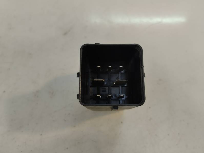 CAJA PRECALENTAMIENTO CITROEN C4 PICASSO 2012 1.6 HDI FAP (112 CV)