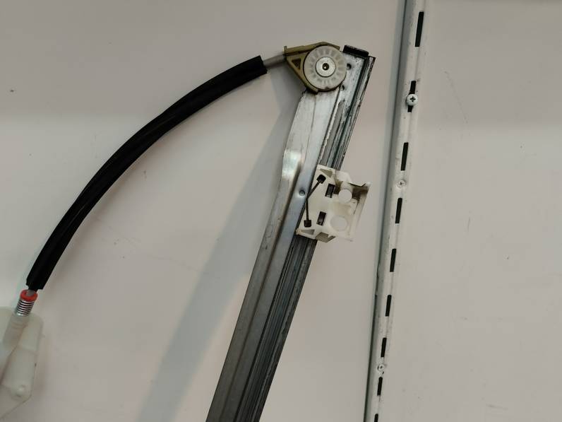 ELEVALUNAS DELANTERO IZQUIERDO CITROEN C4 PICASSO 2012 1.6 HDI FAP (112 CV)