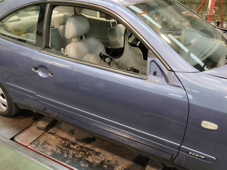 PUERTA DELANTERA DERECHA MERCEDES CLASE CLK COUPE 1999 2.0 16V (136 CV)