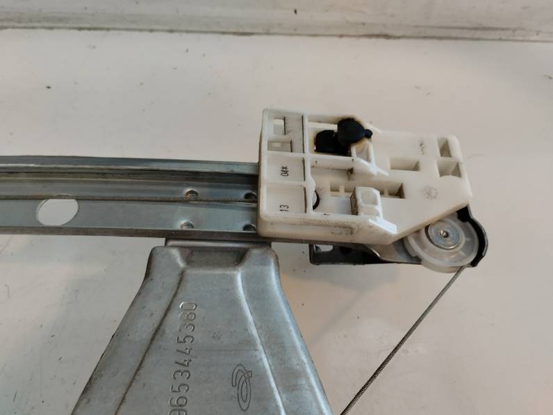 ELEVALUNAS TRASERO IZQUIERDO CITROEN C3 2004 1.4 HDI (68 CV)