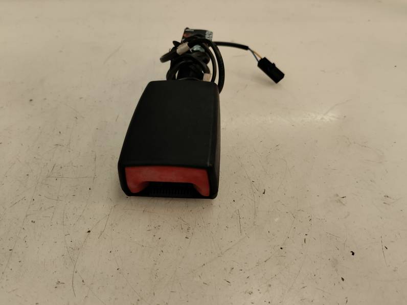 CINTURON SEGURIDAD DELANTERO DERECHO SKODA RAPID 2014 1.2 8V TSI (86 CV)