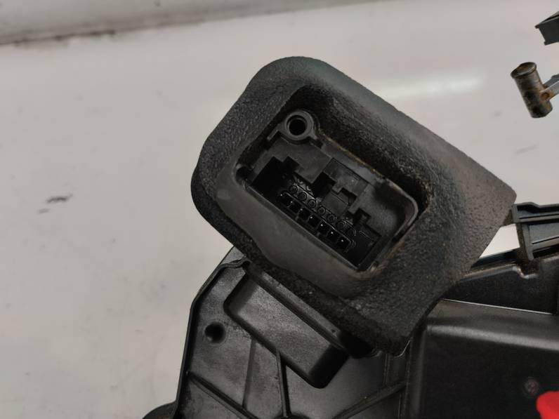 CERRADURA PUERTA DELANTERA IZQUIERDA SKODA RAPID 2014 1.2 8V TSI (86 CV)