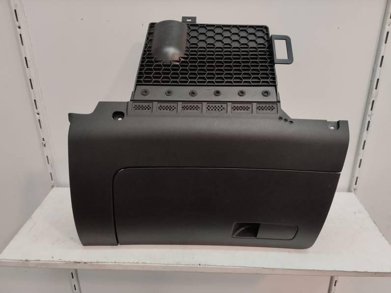 GUANTERA SKODA RAPID 2014 1.2 8V TSI (86 CV)