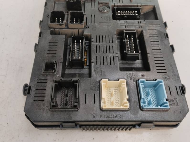 CAJA RELES FUSIBLES CITROEN C4 COUPE 2006 1.6 16V (109 CV)