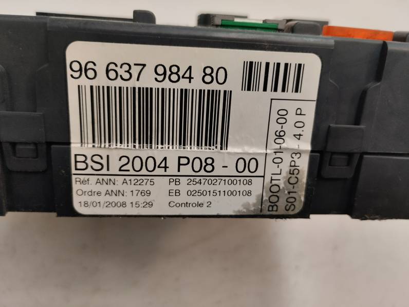 CAJA RELES FUSIBLES CITROEN C4 BERLINA 2005 1.6 16V HDI (90 CV)