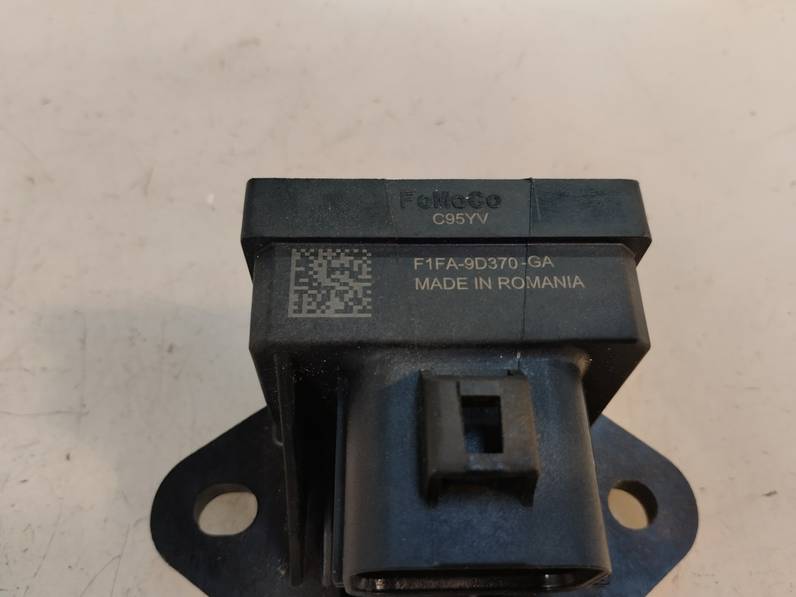 CAJA PRECALENTAMIENTO FORD TRANSIT COURIER 2018 1.5 TDCI (75 CV)