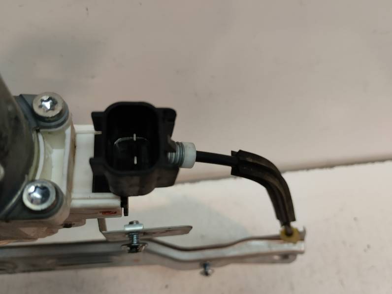 ELEVALUNAS DELANTERO DERECHO FORD TRANSIT COURIER 2018 1.5 TDCI (75 CV)