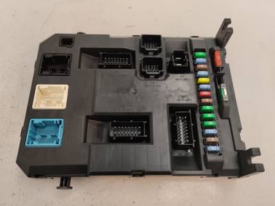 CAJA RELES FUSIBLES CITROEN C3 2016 1.2 12V VTI (82 CV)